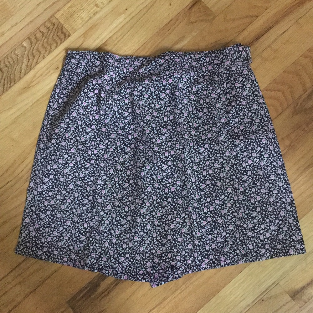 Vintage Studio sz 10 EUC skorts, concealed zipper